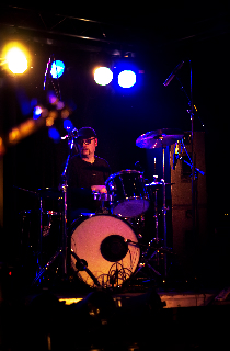 Bild von Stefan Stoffel Fuhrmann am Schlagzeug bei Herzz